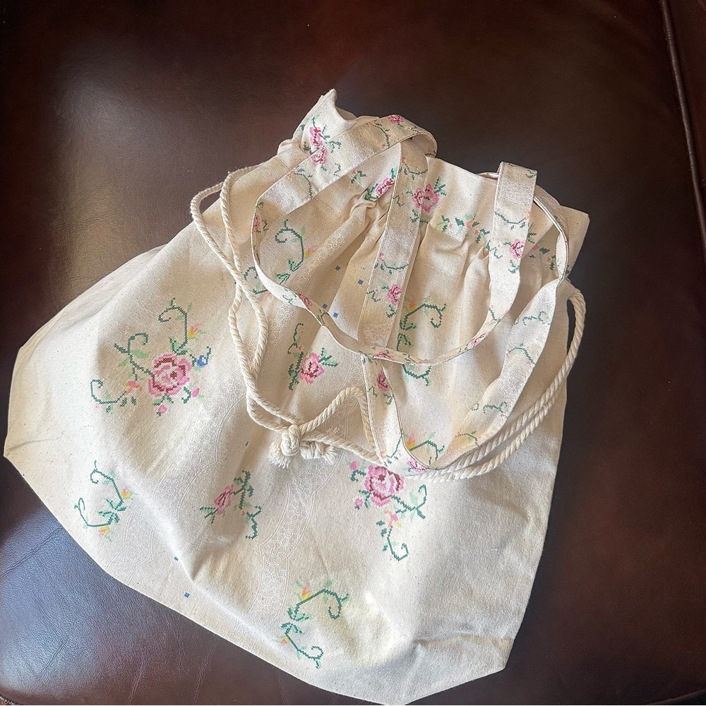 NWOT Sezane Cream Floral Tote Bag. NWOT!